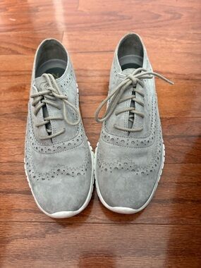 Cole Haan Women's Gray Suede Wingtip Lace-Up Flats